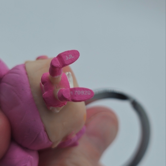 Funko POP! Sailor Moon Sailor Chibi Moon Figure Keychain - Picture 7 of 7